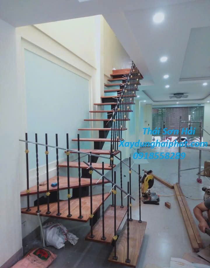 bang-gia-cau-thang-sat-gia-cau-thang-sat-hop-2026-tai-Ha-Noi-8