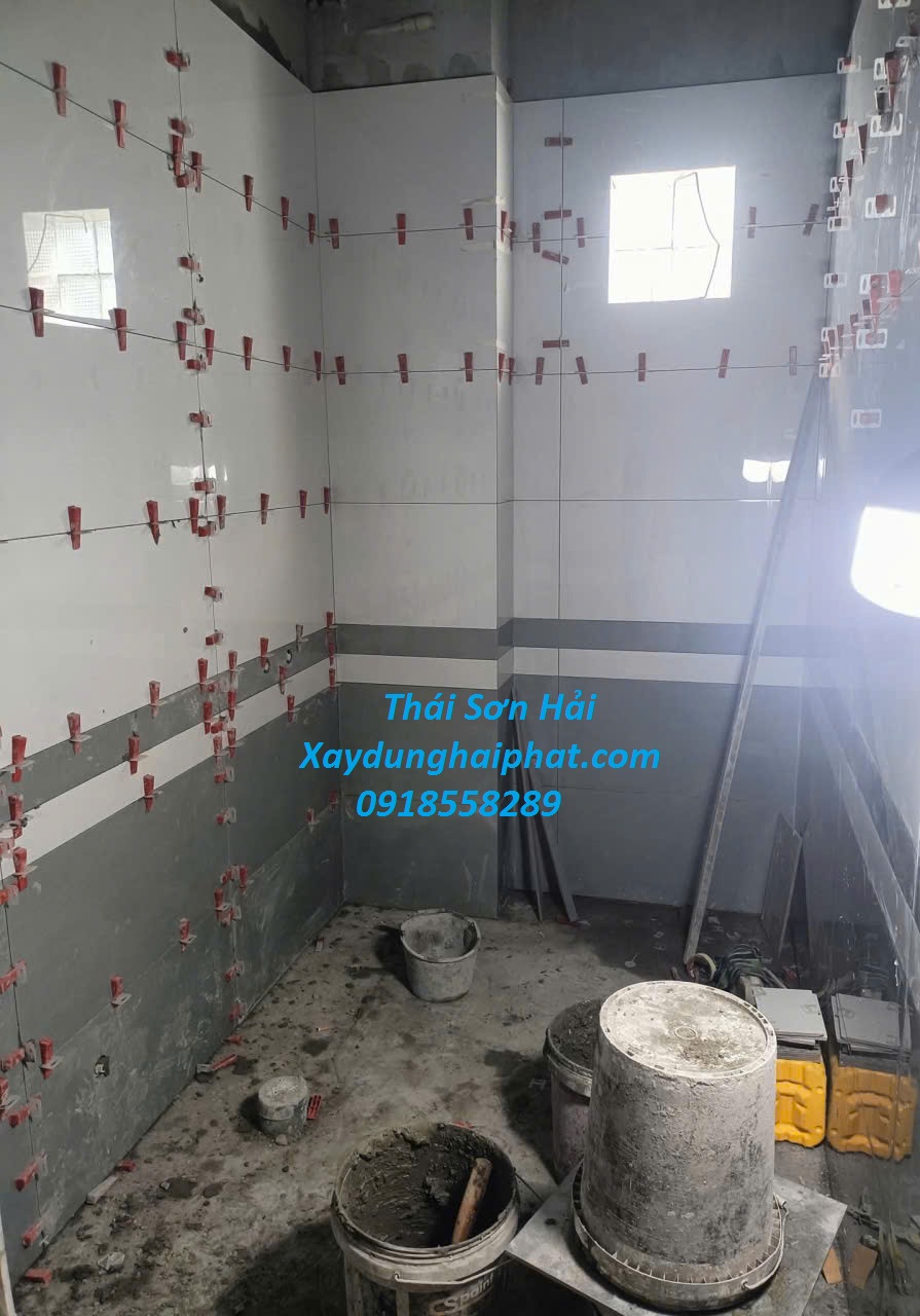 bao-gia-chong-tham-toilet-gia-chong-tham-nha-tam-cu-Ha-Noi-nam-2026-5