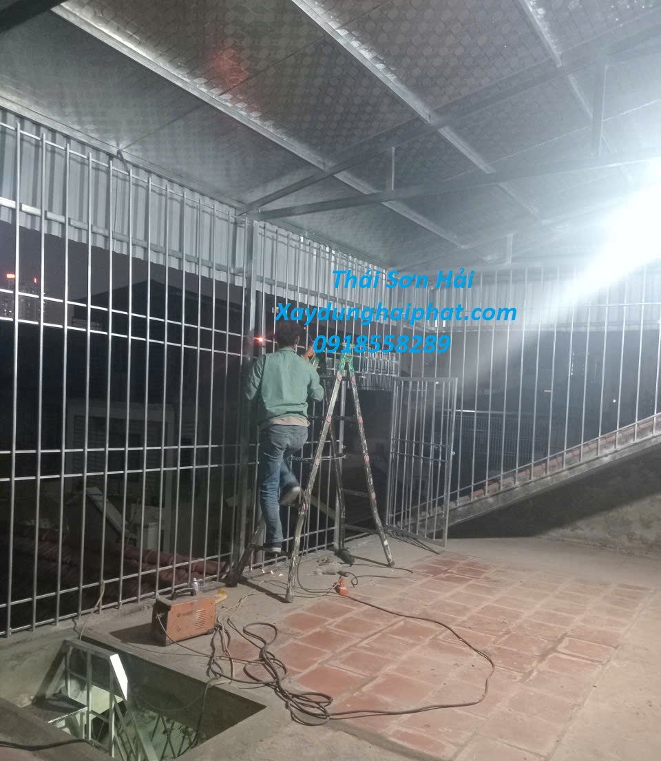 bao-gia-khung-sat-chong-trom-chuong-cop-bao-ve-nha-o-Ha-Noi-6