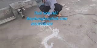 cach-xu-ly-tran-nha-bi-nut-chong-tham-khe-nut-be-tong-san-mai-hieu-qua-2