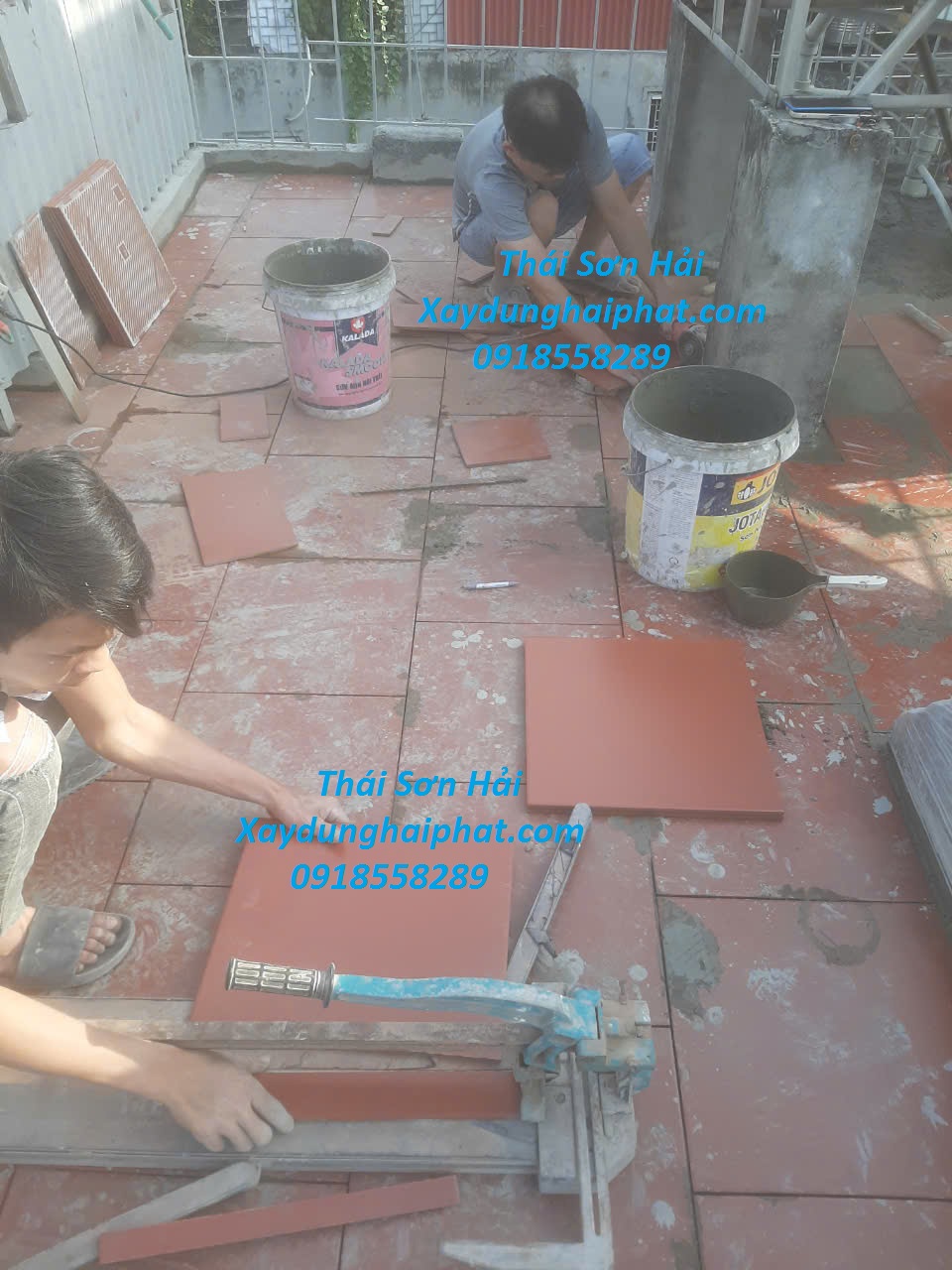 can-tho-xay-trat-op-lat-o-ha-noi-de-cai-tao-nha-pho-gia-re-1