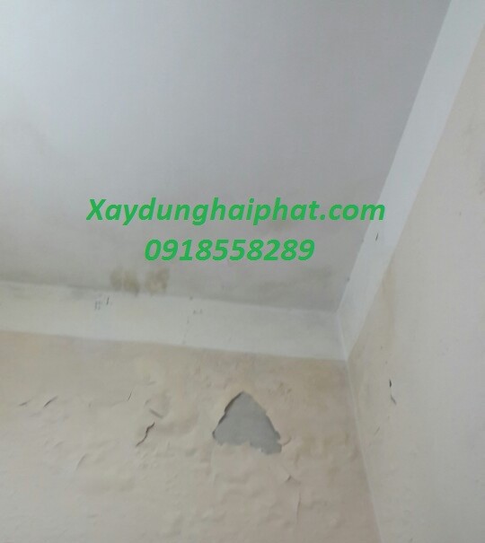 chong-tham-tuong-trong-nha-xu-ly-tuong-bi-tham-nuoc