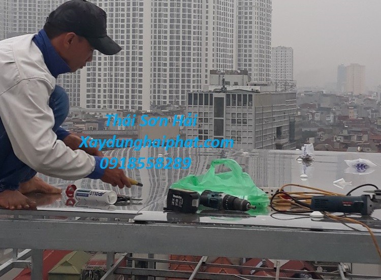 chuyen-thay-mai-poly-lam-mai-che-poly-chat-luong-o-hn-2