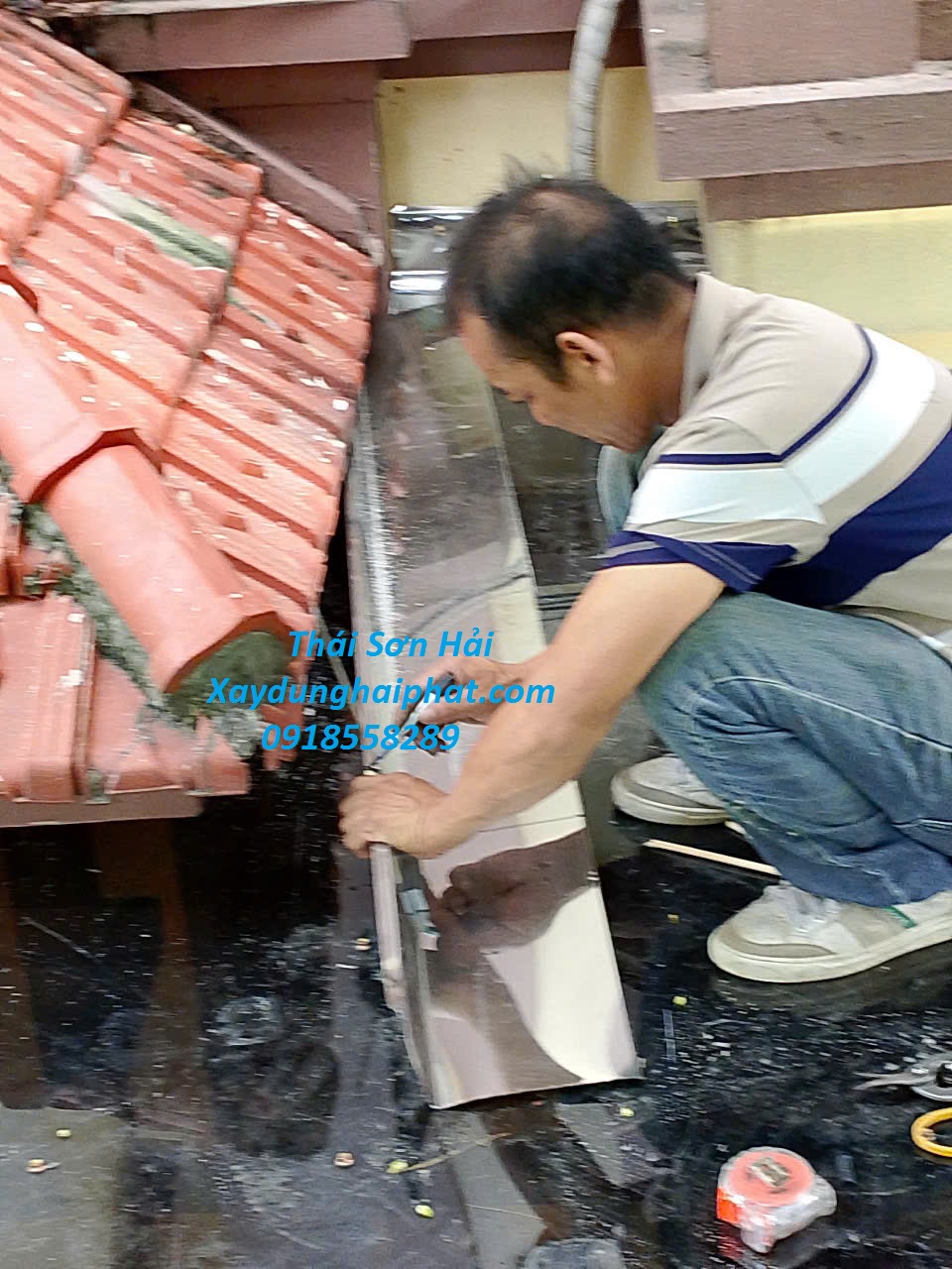 cong-ty-chong-tham-khe-tuong-cu-chong-tham-khe-nha-xay-sat-nhau-o-HN-3