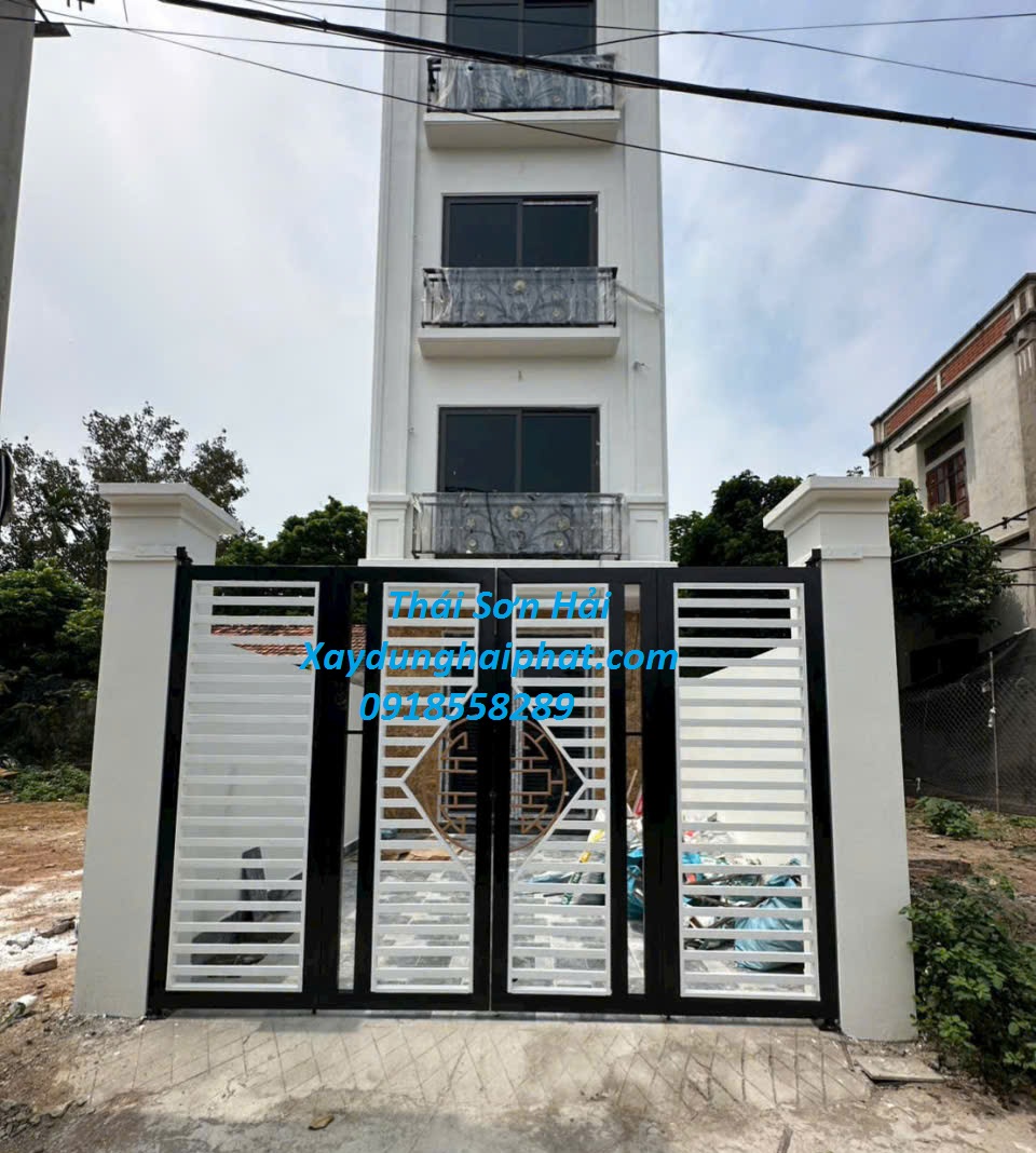 cong-ty-lam-cua-cong-inox-lam-cua-cong-sat-dep-gia-re-o-Ha-Dong-HN-5