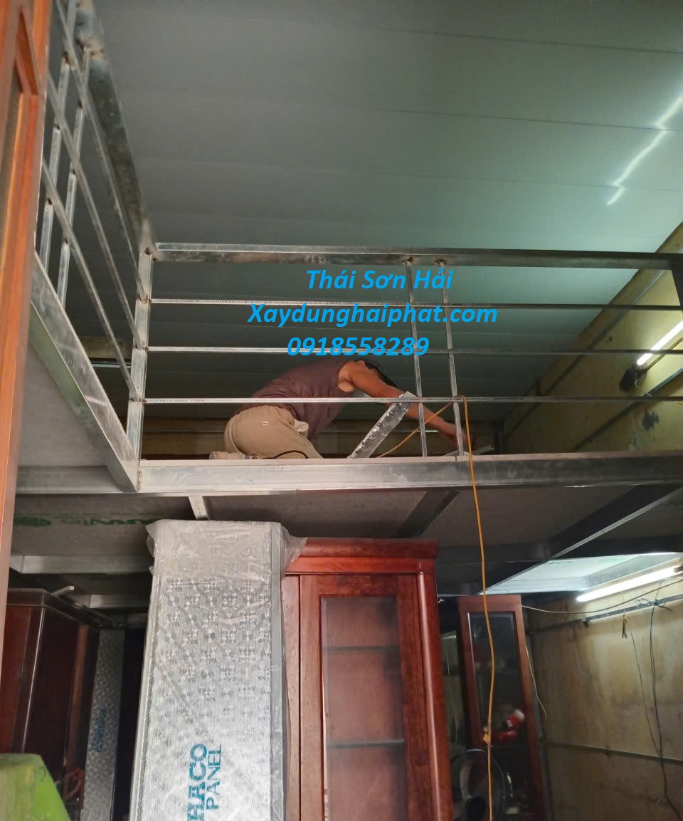 cong-ty-lam-gac-xep-uy-tin-lam-gac-lung-tron-goi-gia-re-Ha-Noi-1