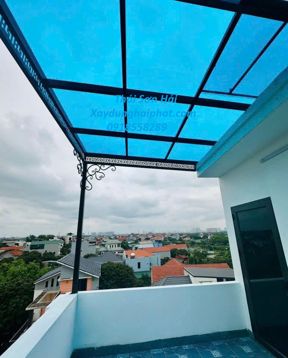 cong-ty-lam-mai-po-ly-uy-tin-lam-mai-che-nhua-trong-suot-o-HN-4