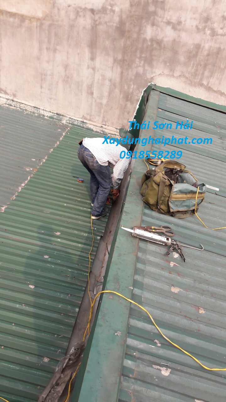 cong-ty-lap-dat-mai-ton-chong-dot-mai-ton-tai-nha-o-HN-4