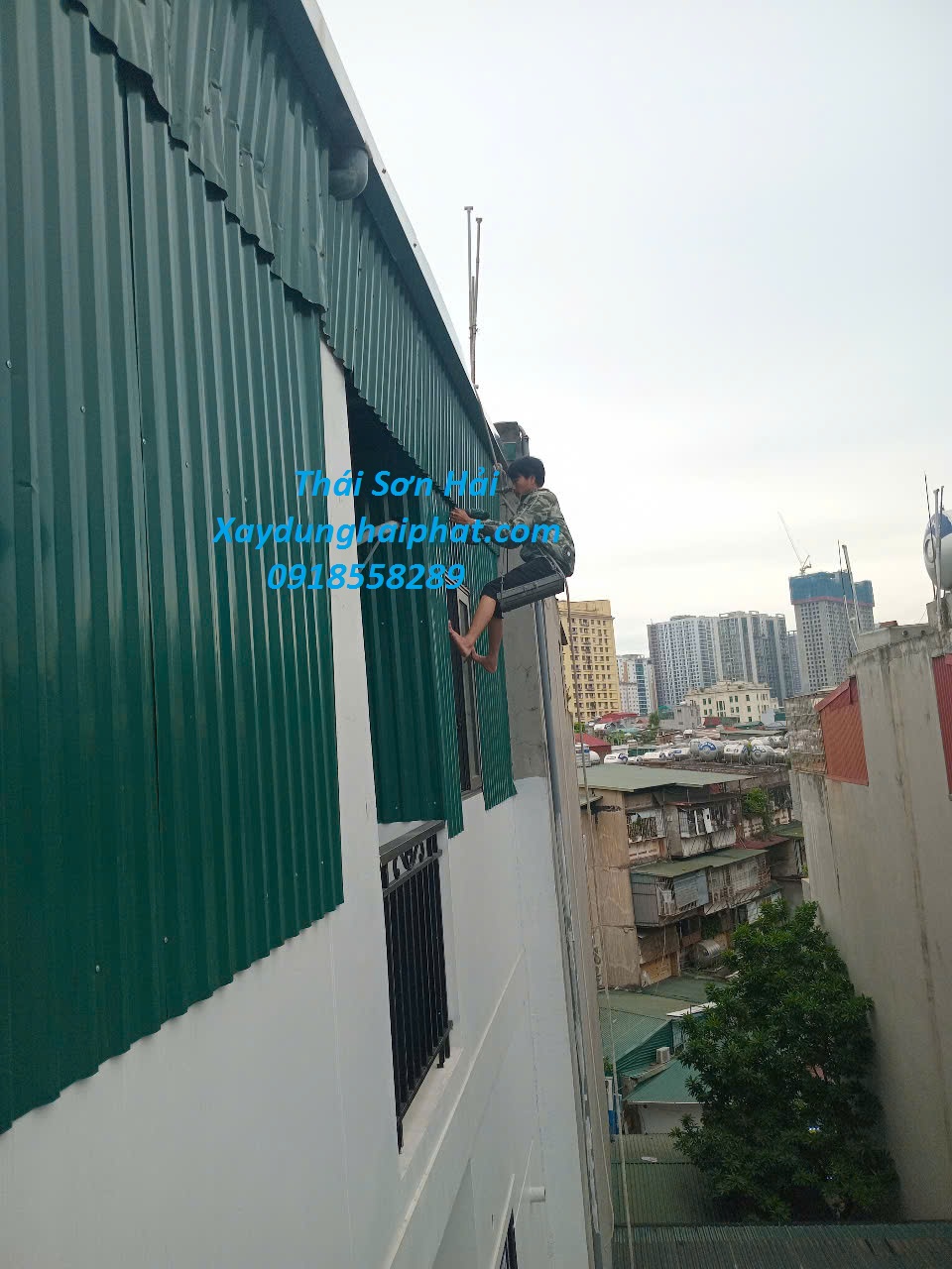 cong-ty-lap-dat-mai-ton-gan-toi-lam-mang-xoi-inox-gia-tot-2