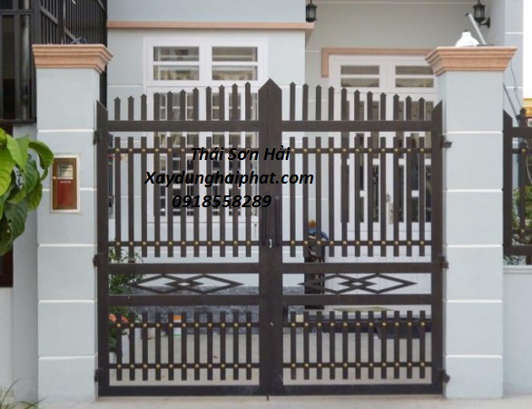 cong-ty-son-cua-sat-tai-nha-nhan-son-cua-sat-o-HN-2