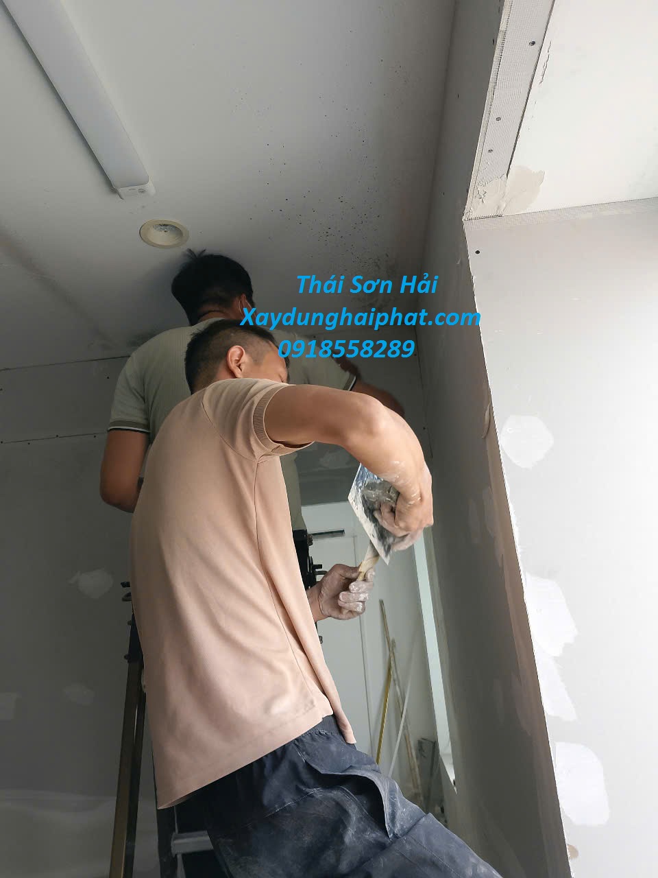 cong-ty-son-nha-cu-chuyen-nghiep-lan-son-nha-cua-o-HN-1