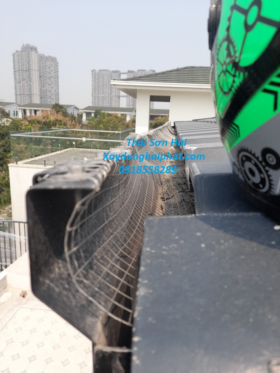 cong-ty-thi-cong-mang-xoi-inox-lap-dat-mang-xoi-inox-nha-dan-o-Ha-Noi-4