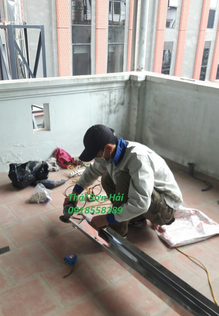 cung-cap-lap-dat-tron-goi-mang-xoi-ton-inox-tai-hoang-mai-2