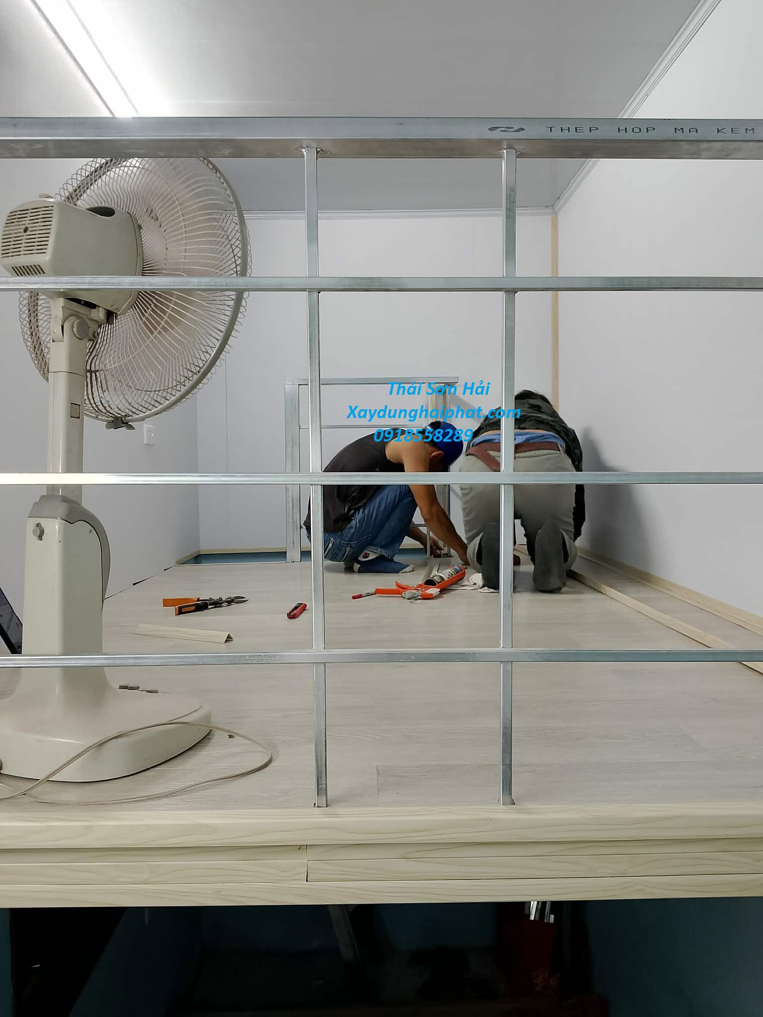 dat-lich-thi-cong-gac-xep-tai-nha-cai-tao-gac-lung-o-HN-1