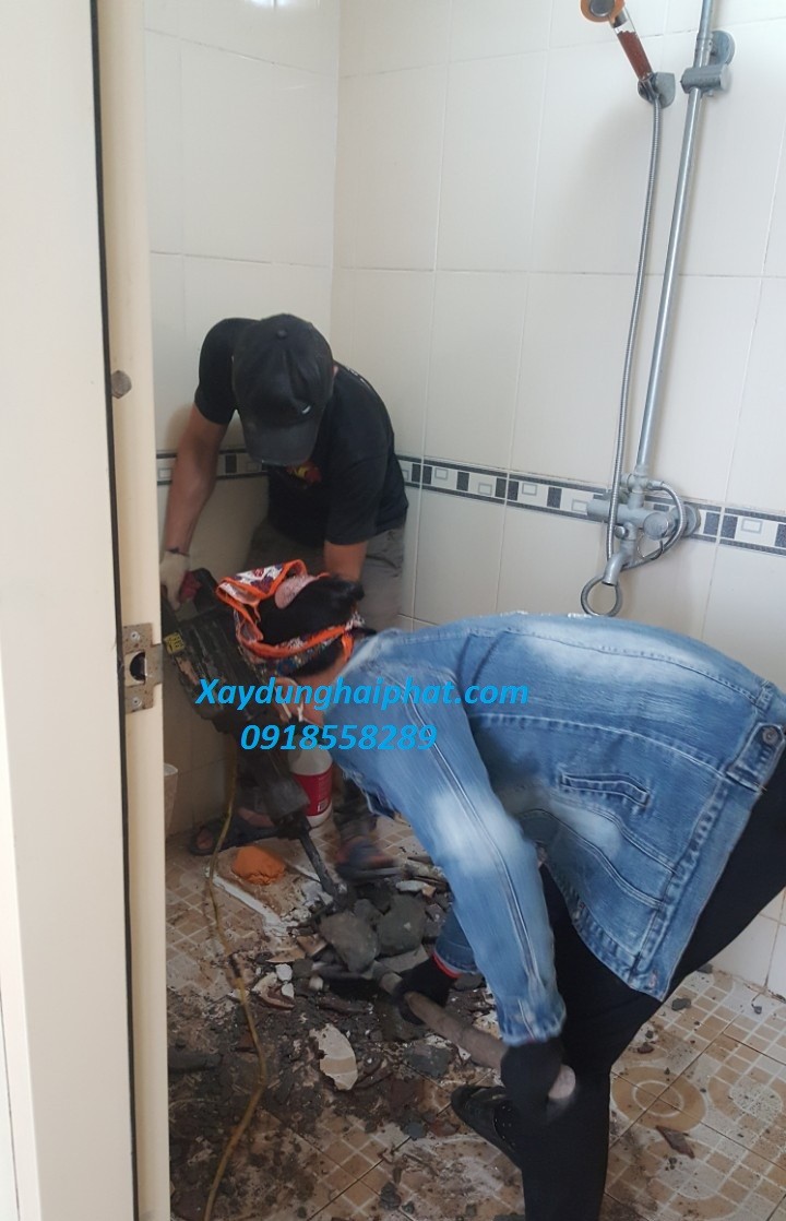 dia-chi-chong-tham-toilet-cu-chong-tham-nha-ve-sinh-tai-ha-dong-dang-tin-cay-1