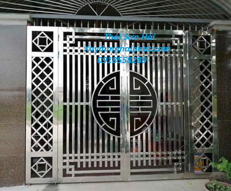 dia-chi-lam-cua-cong-sat-inox-gia-re-o-HN-5