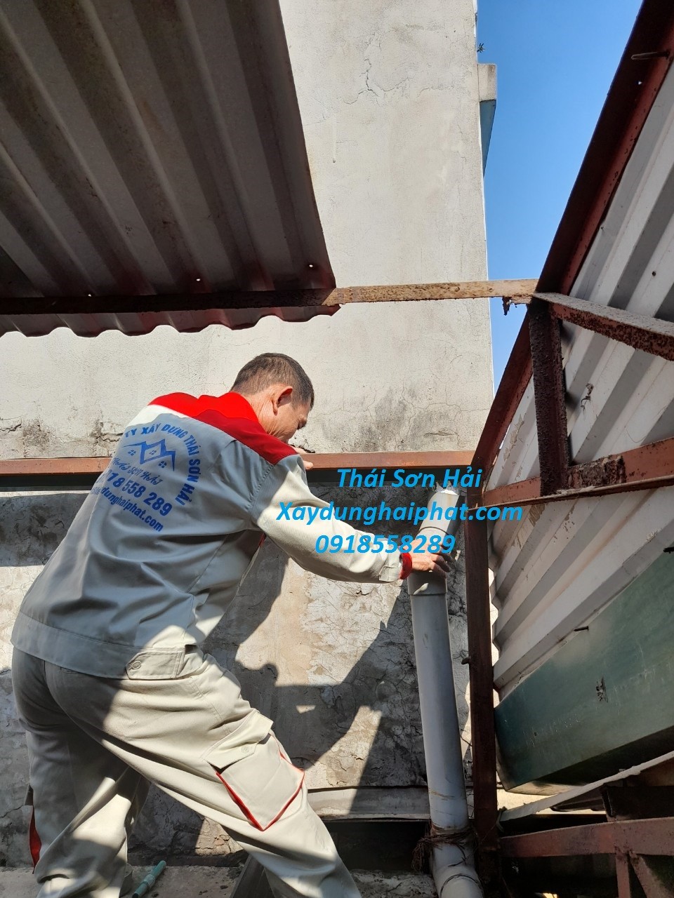 dia-chi-lam-mang-ton-inox-cung-cap-tho-lam-mang-xoi-thoat-nuoc-o-hn-3