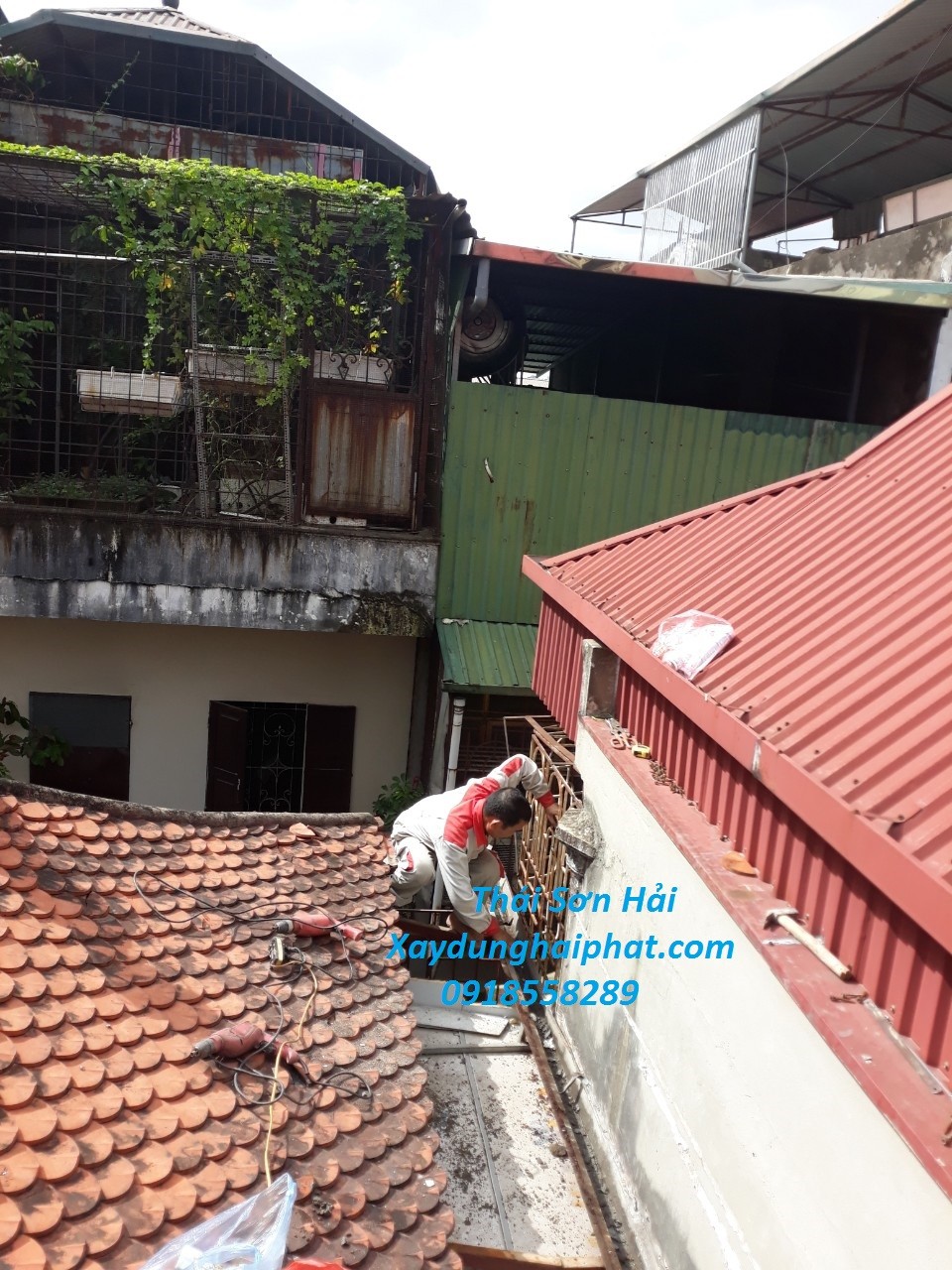dia-chi-lam-mang-ton-inox-cung-cap-tho-lam-mang-xoi-thoat-nuoc-o-hn-6