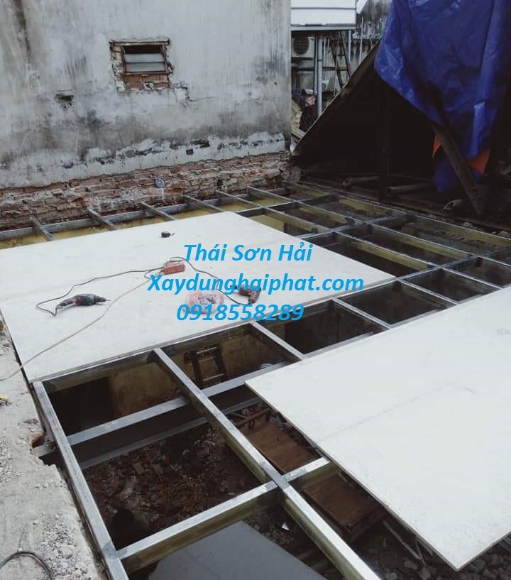 dia-chi-nhan-thi-cong-gac-xep-lam-gac-lung-tam-be-tong-nhe-cemboard-thai-lan-o-hn-3