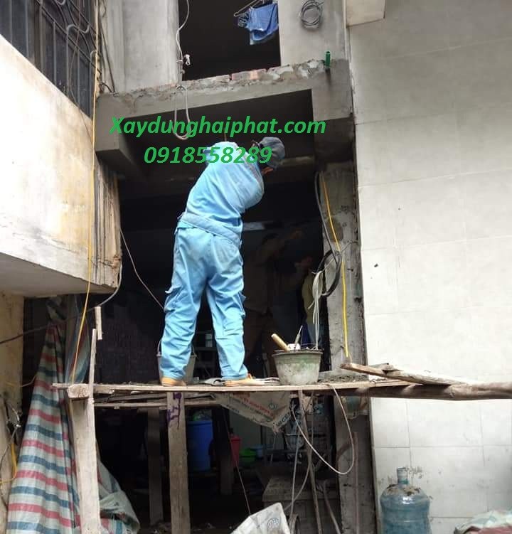 dia-chi-sua-nha-chong-tham-xu-ly-vet-nut-tran-tuong-uy-tin-ha-noi-1