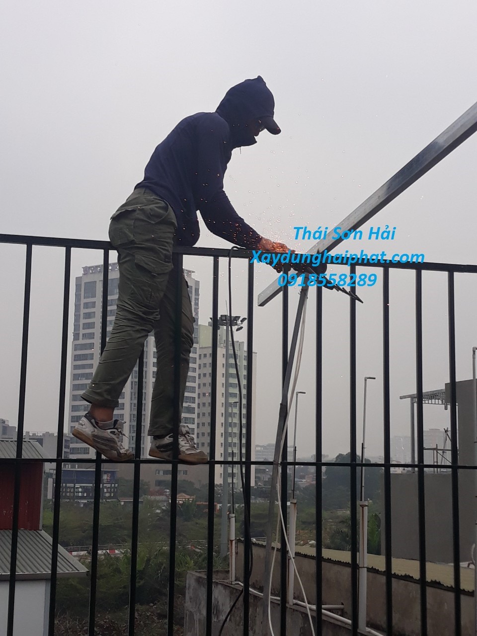 dia-chi-thi-cong-chuong-cop-lam-khung-sat-nao-ve-gia-re-o-hn-3