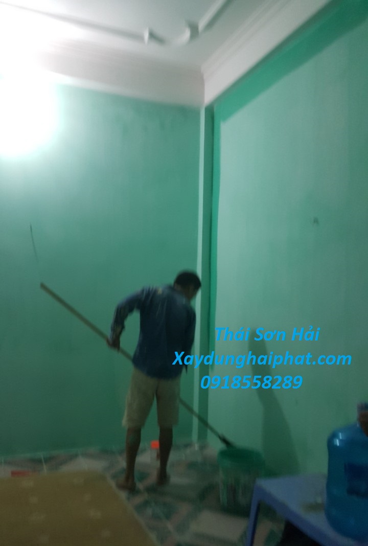 dich-vu-cai-tao-son-tuong-nha-cu-chong-tham-son-tuong-cu-tai-HN-2