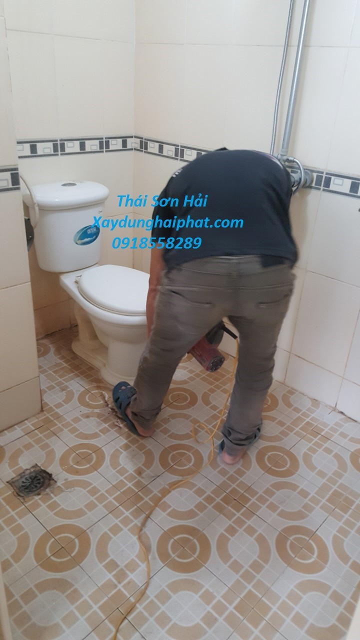 dich-vu-cai-tao-sua-nha-ve-sinh-sua-chua-chong-tham-nha-tam-cu-o-ha-noi-1