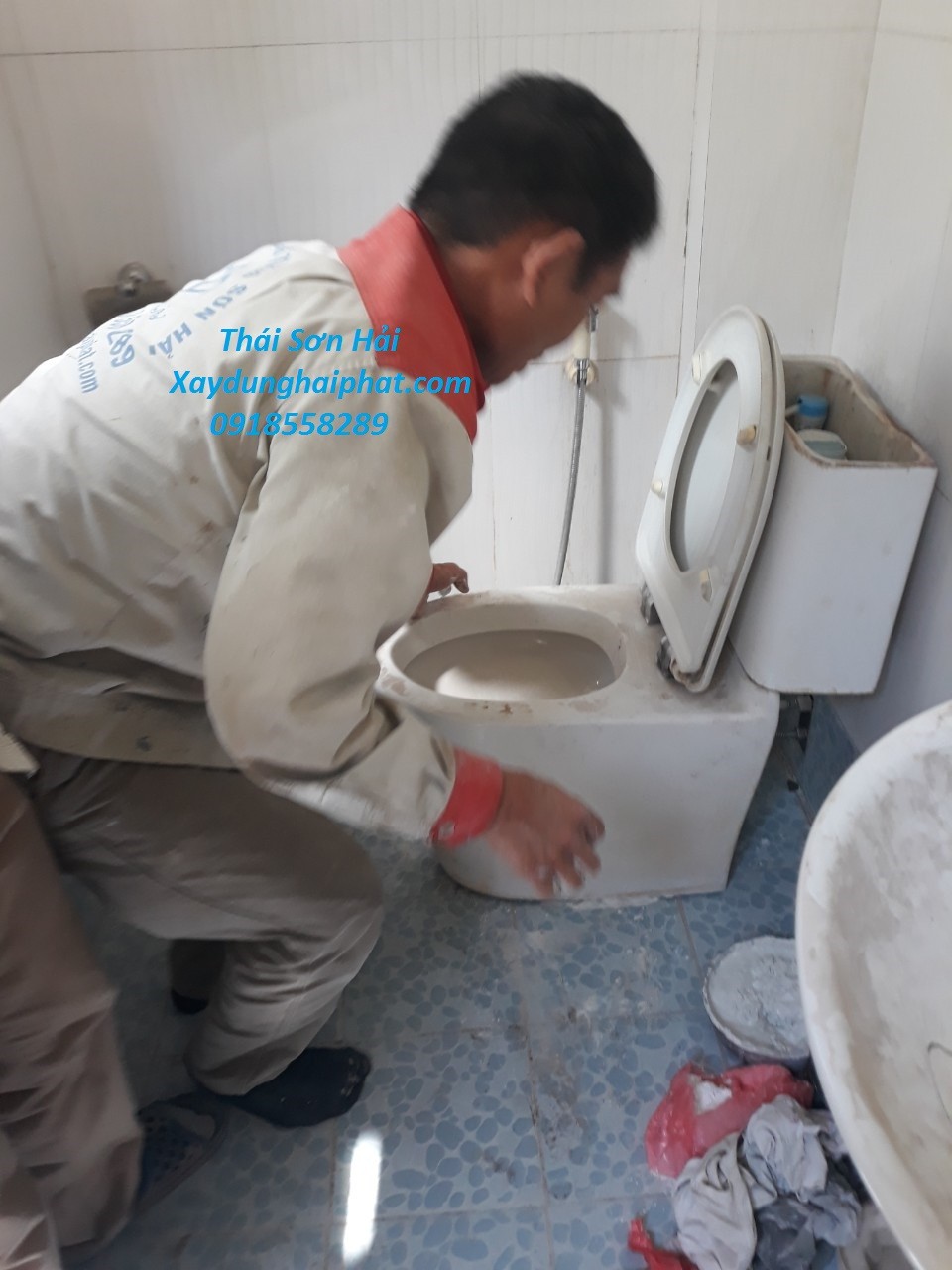 dich-vu-cai-tao-sua-wc-chong-tham-chuyen-nghiep-hn-2