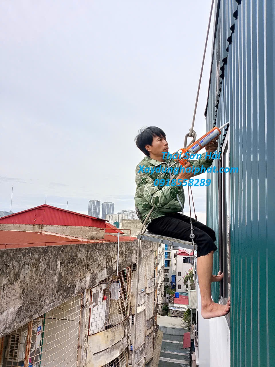 dich-vu-chong-dot-mai-ton-uy-tin-khac-phuc-mai-ton-bi-dot-o-HN-triet-de-3
