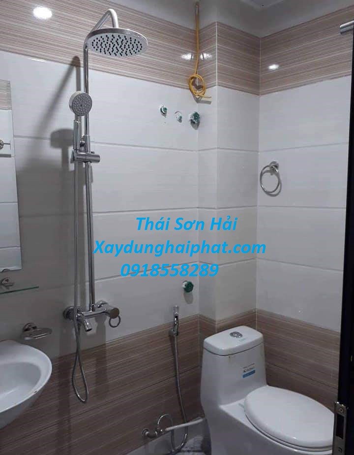 dich-vu-chong-tham-san-toilet-cai-tao-nha-ve-sinh-nhanh-gon-re-o-Ha-noi-3