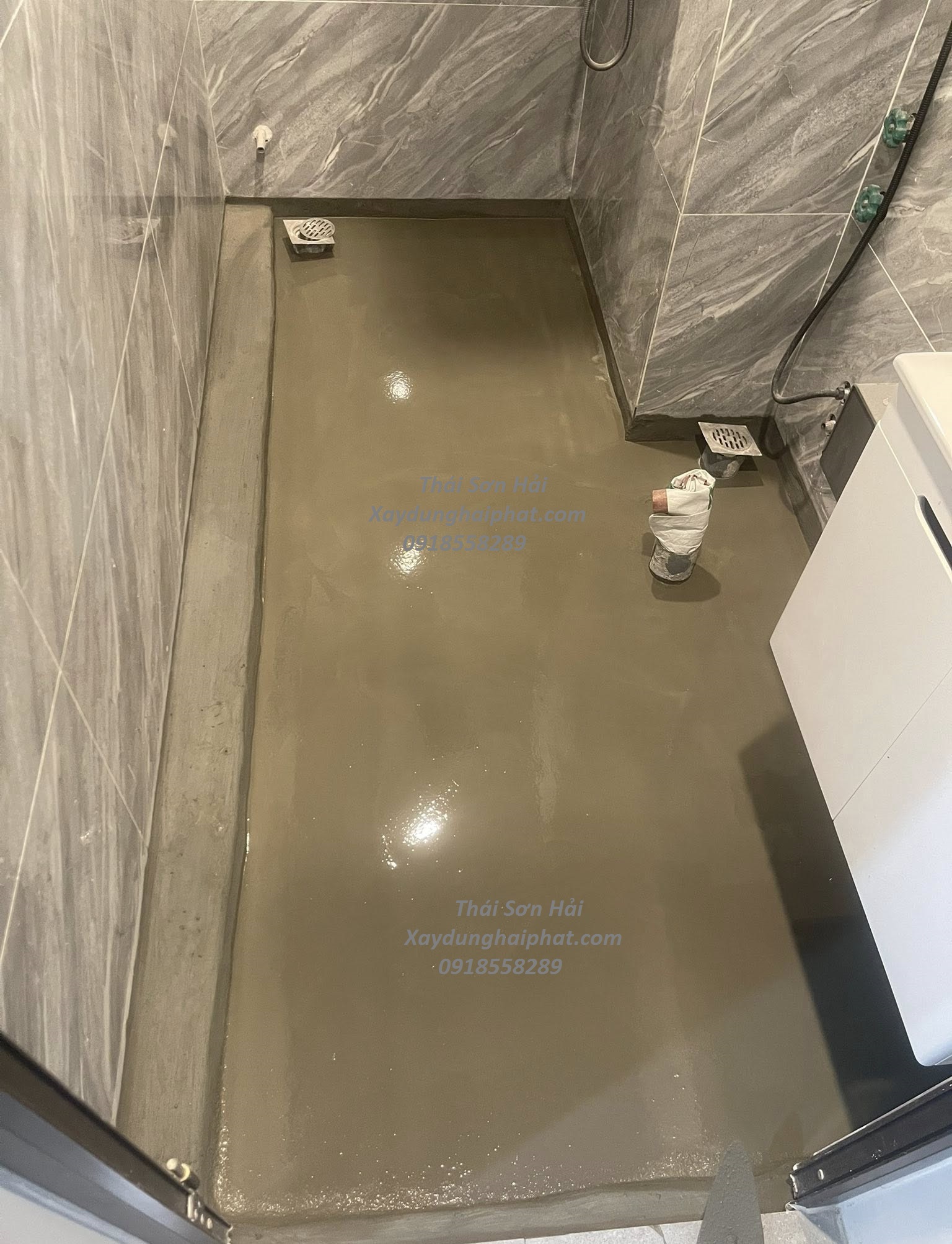 dich-vu-chong-tham-toilet-nen-nha-tam-gia-re-tai-Thanh-Xuan-HN-2