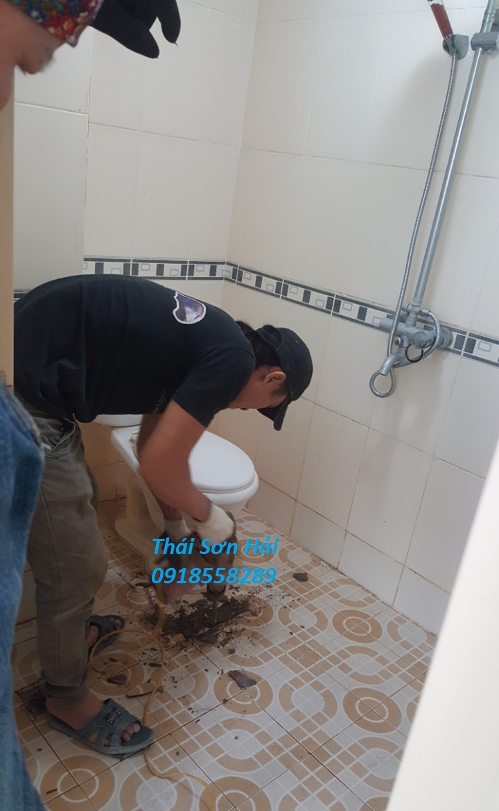 dich-vu-chong-tham-wc-chong-tham-nha-ve-sinh-tai-cau-giay-uy-tin-1