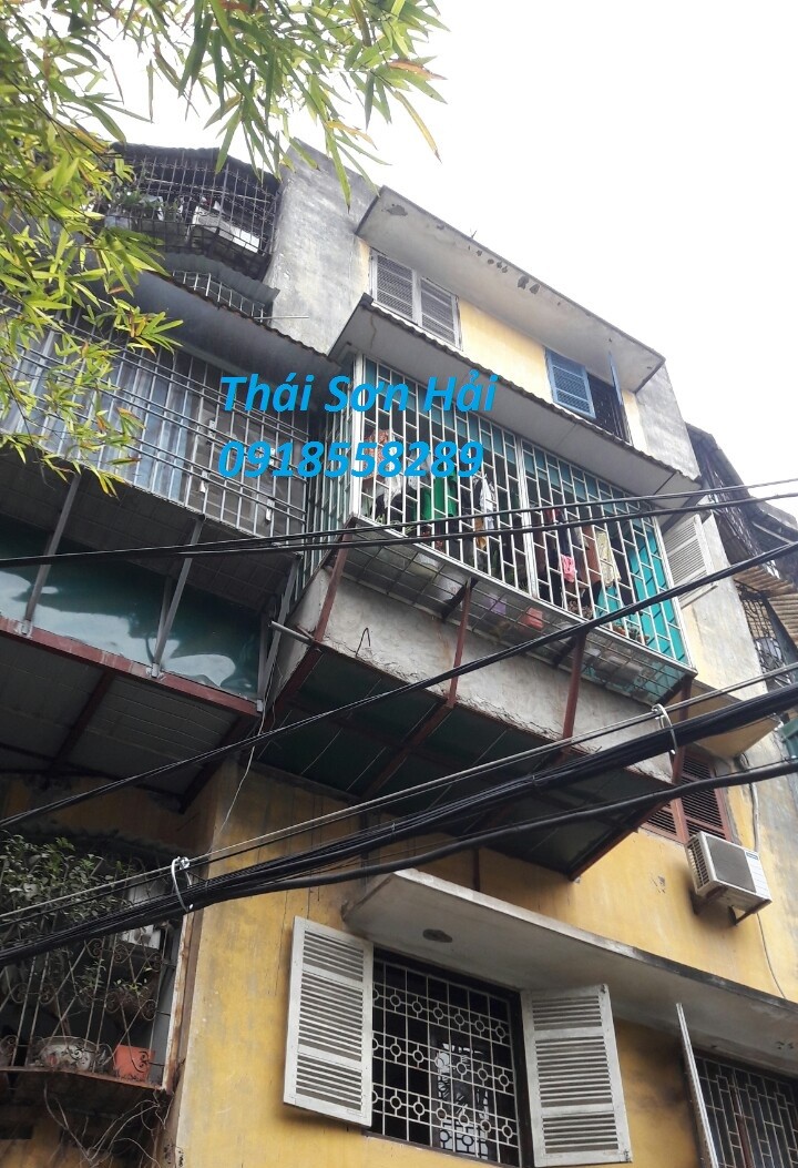 dich-vu-coi-noi-ban-cong-coi-noi-cai-tao-nha-tap-the-cu-tai-hai-ba-trung-3