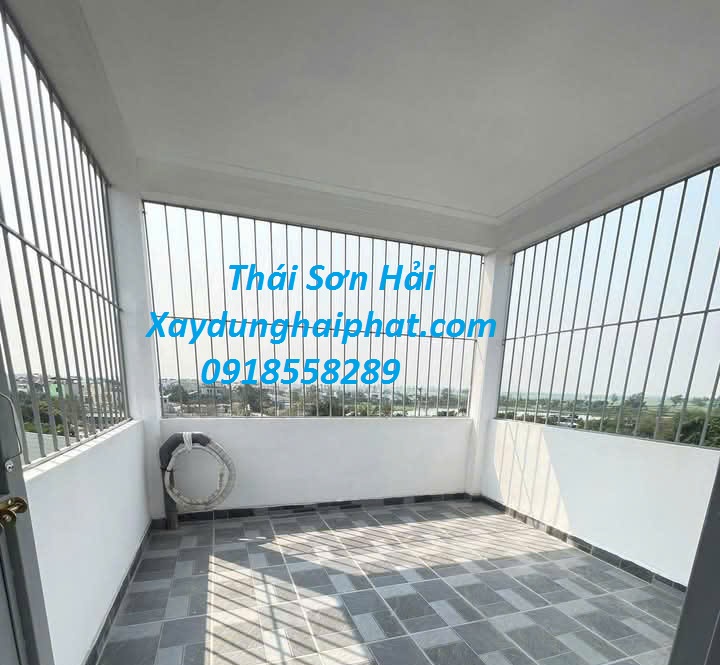 dich-vu-lam-chuong-cop-tan-noi-lam-khung-bao-ve-ban-cong-dep-o-hn-2
