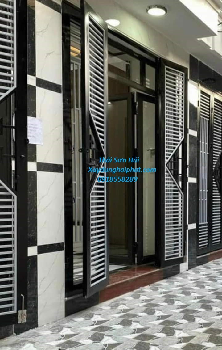 dich-vu-lam-cua-sat-lam-cua-inox-tai-ha-noi-gia-re-nhat-3