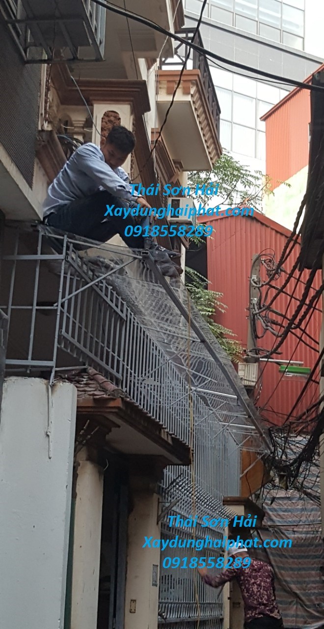 dich-vu-lam-hang-rao-sat-lam-hang-rao-chuong-cop-o-ha-noi-gia-re-4