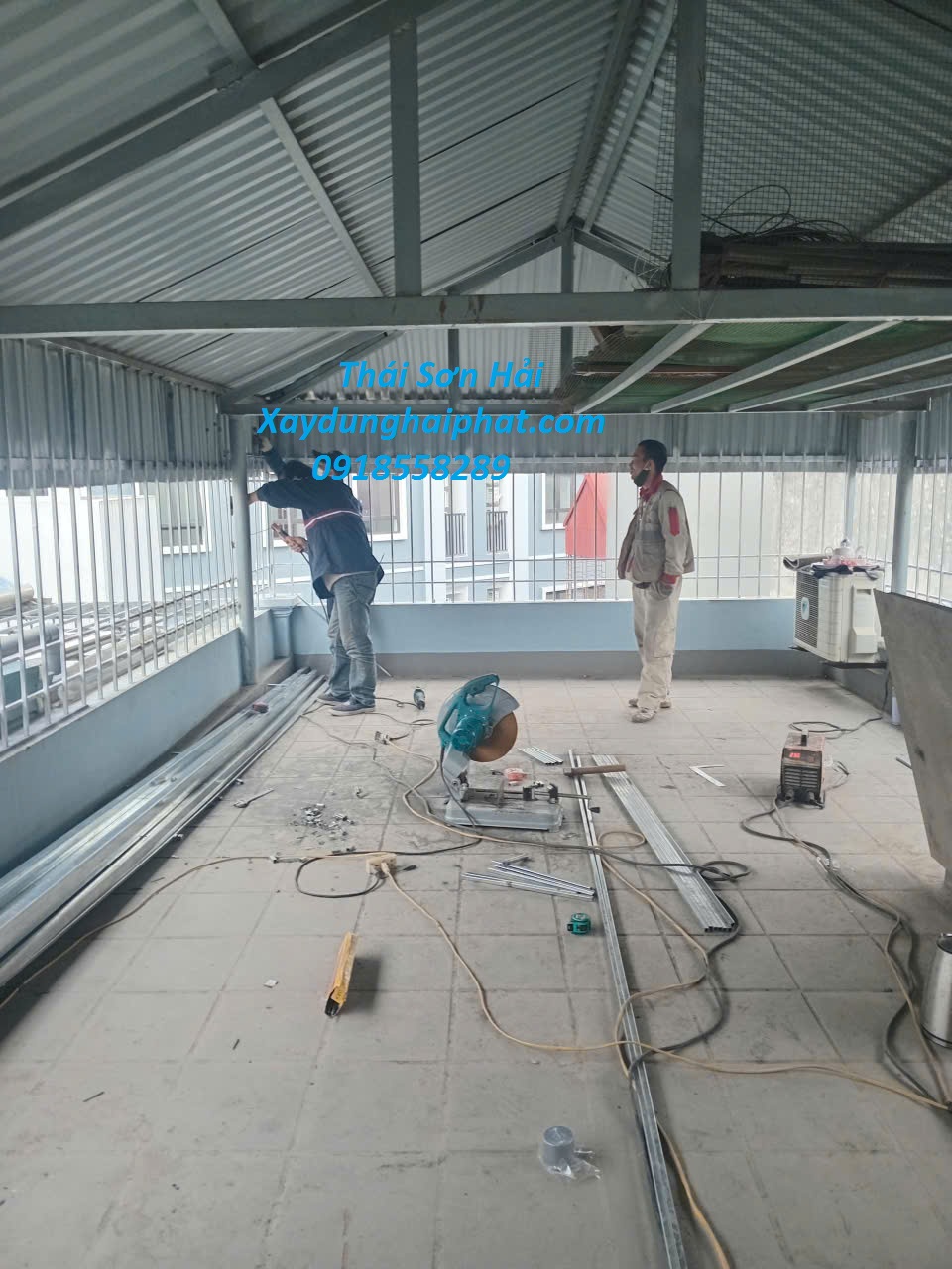 dich-vu-lap-dat-long-sat-bao-ve-chuong-cop-an-toan-chong-chom-o-HN-2