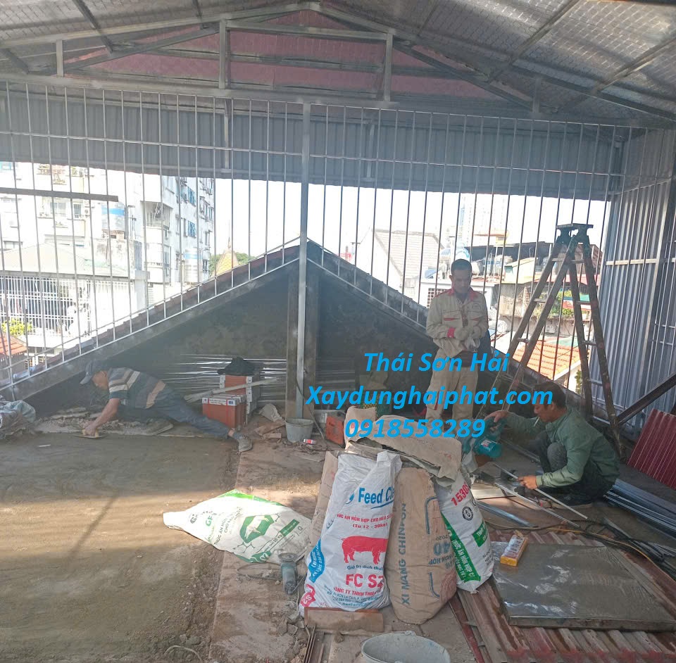 dich-vu-lap-mai-ton-gia-re-lam-mai-ton-ben-dep-tai-Ha-Noi-1