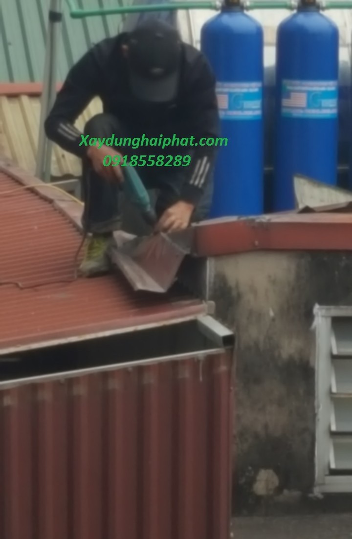 dich-vu-sua-chua-mai-ton-chong-dot-mua-mua-tai-hn-uy-tin-4