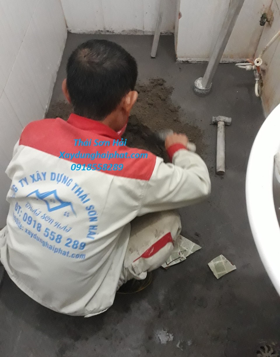 dich-vu-sua-chua-nha-ve-sinh-chong-tham-nha-ve-sinh-tai-quan-hoan-kiem-uy-tin-2