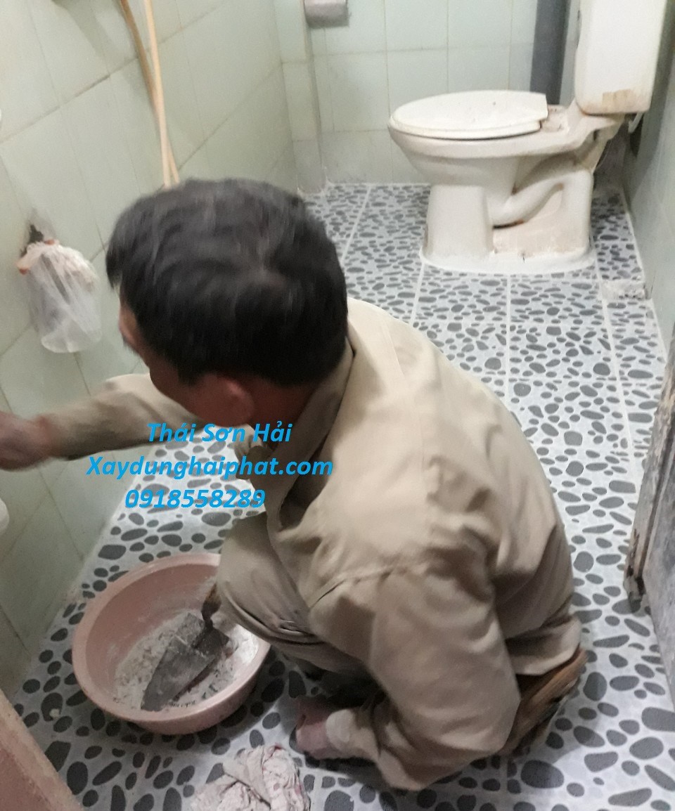 dich-vu-sua-chua-toilet-cu-chong-tham-nha-tam-tai-Ha-Dong-uy-tin-2