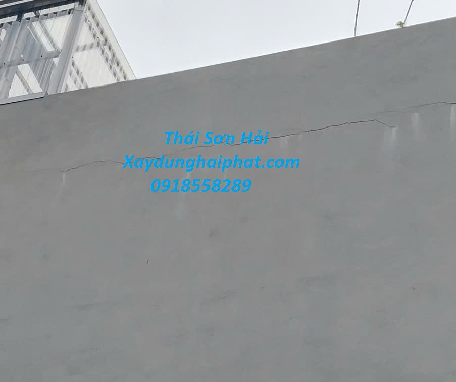 dich-vu-sua-chua-tuong-nut-chong-tham-co-tran-uy-tin-tai-hn-5