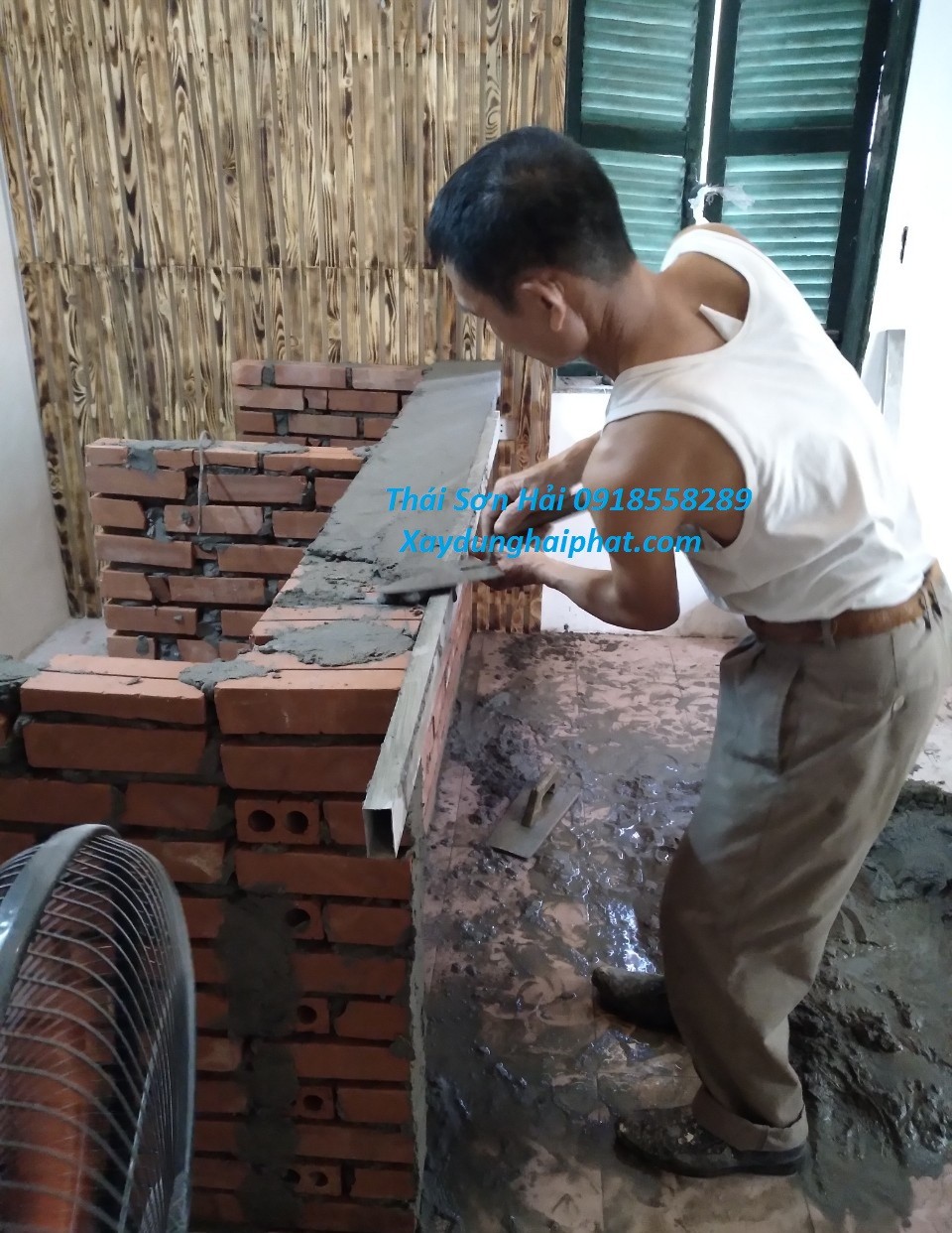 doc-trat-hoan-thien-tuong-cai-tao-nha-cu-tai-hoang-mai-1