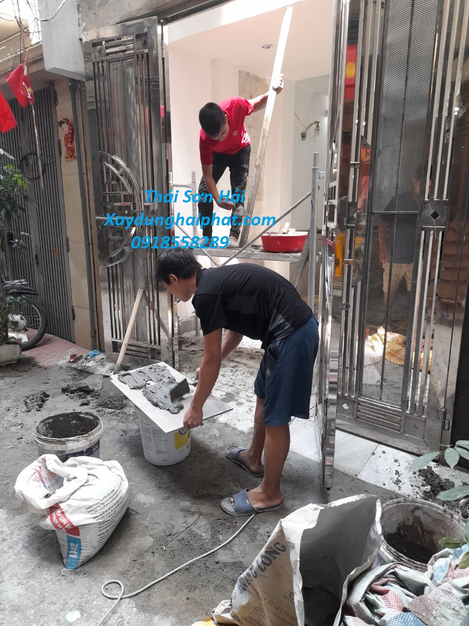 doi-ngu-tho-sua-nha-cai-tao-nha-ong-tai-ha-noi-gia-re-1