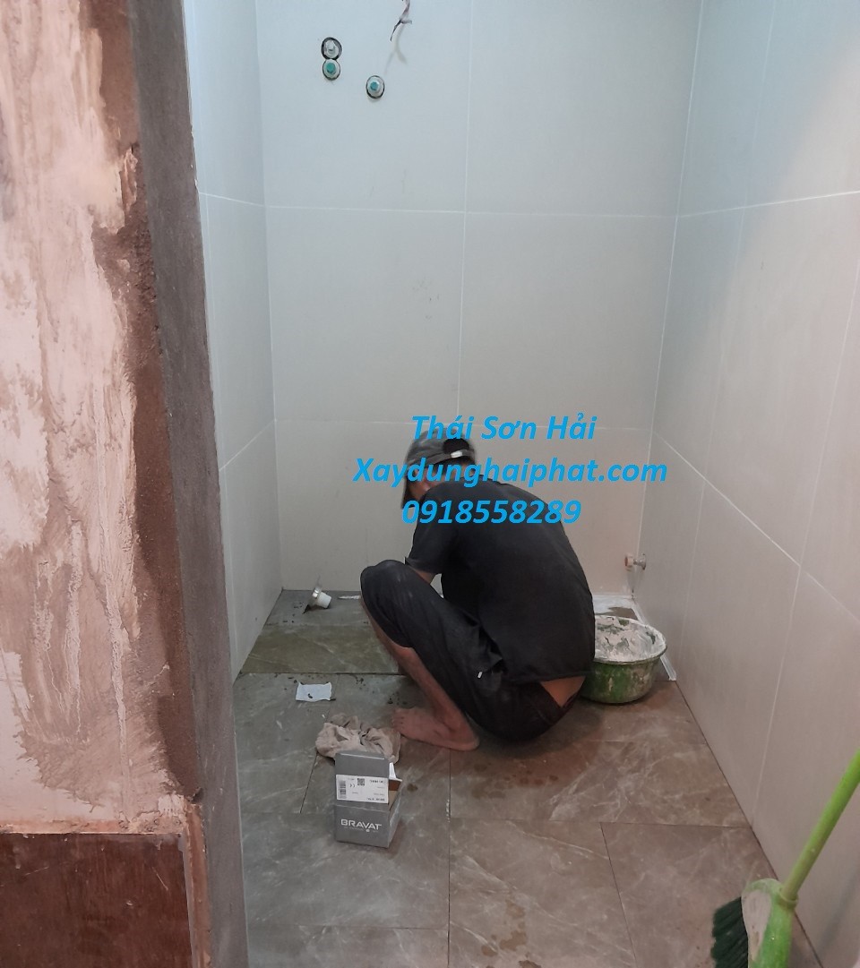 doi-ngu-tho-thi-cong-op-lat-chuyen-op-lat-tai-thanh-xuan-ha-noi-1