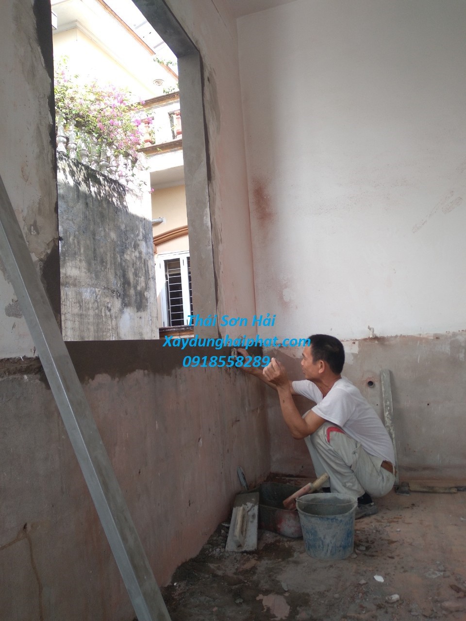doi-thi-cong-sua-chua-nha-do-bo-tuong-ngan-tai-ha-noi-chuyen-nghiep-2