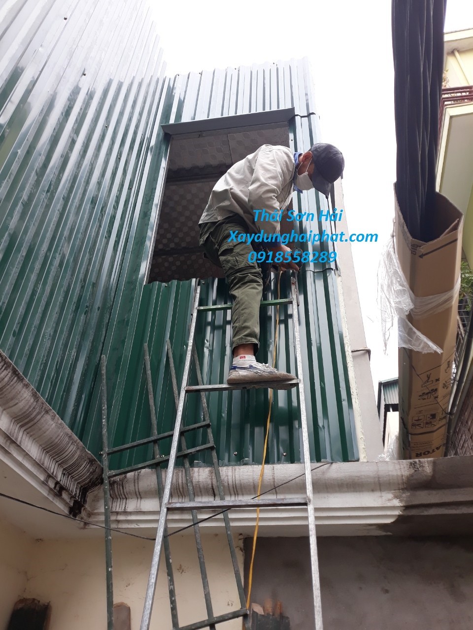 doi-tho-ban-mai-ton-lam-khung-thep-mai-ton-tai-thanh-xuan-gia-re-3