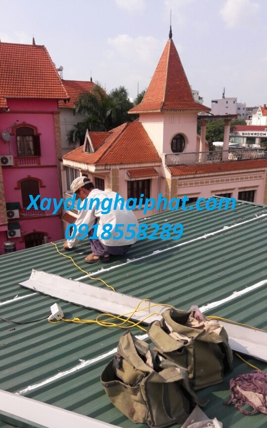 doi-tho-chuy-sua-chua-mai-ton-tai-ha-noi