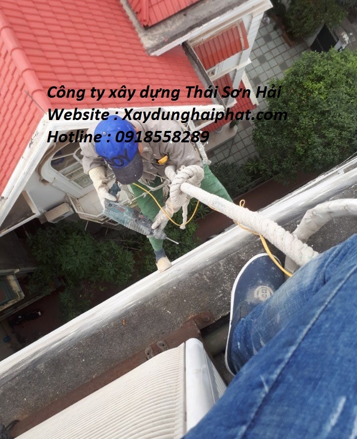 doi-tho-chuyen-sua-nha-bi-nut-chong-tham-nha-uy-tin-ha-noi-1