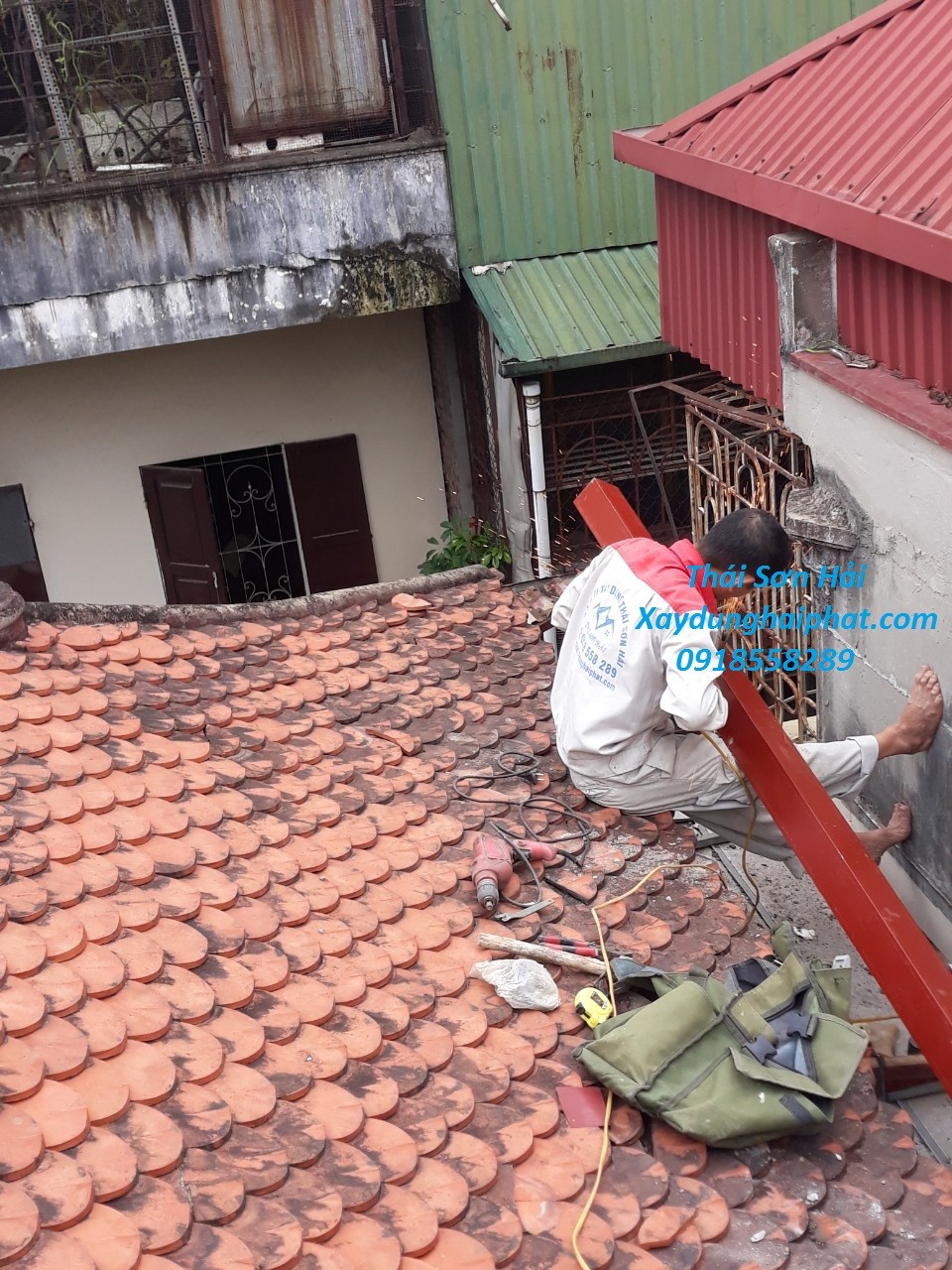 doi-tho-lam-mang-xoi-chuyen-lap-dat-mang-xoi-inox-o-ha-noi-3